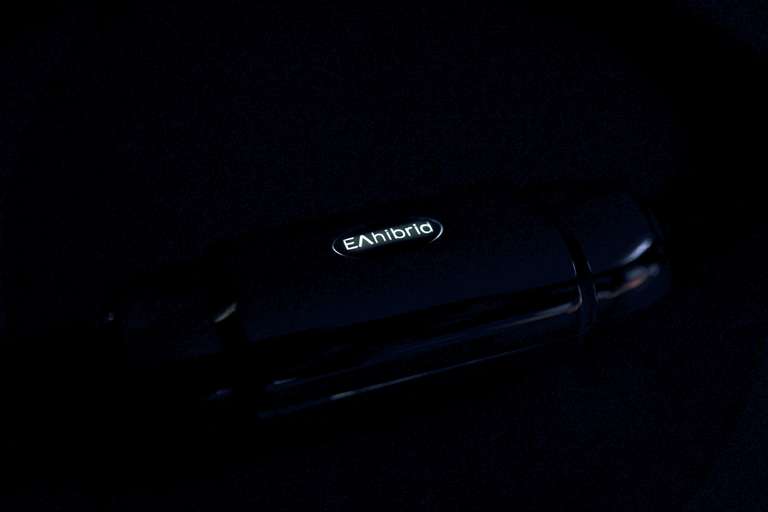 EAU 1000 in the dark